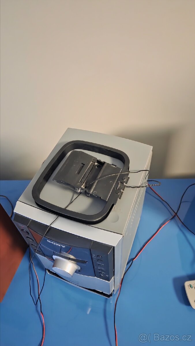 Sony mikro Hi-Fi systém CMT - EH10, rádio, CD, kazety - 3