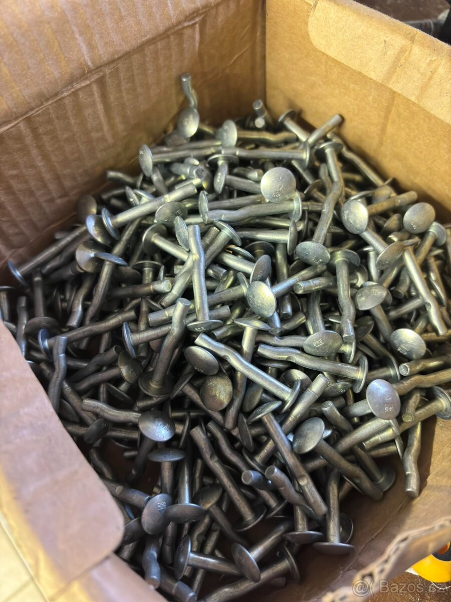 Ocelové kotvy spike SFS - 3