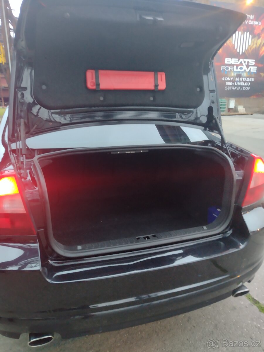 Volvo S80 V8 4.4i AWD (4x4) - 3