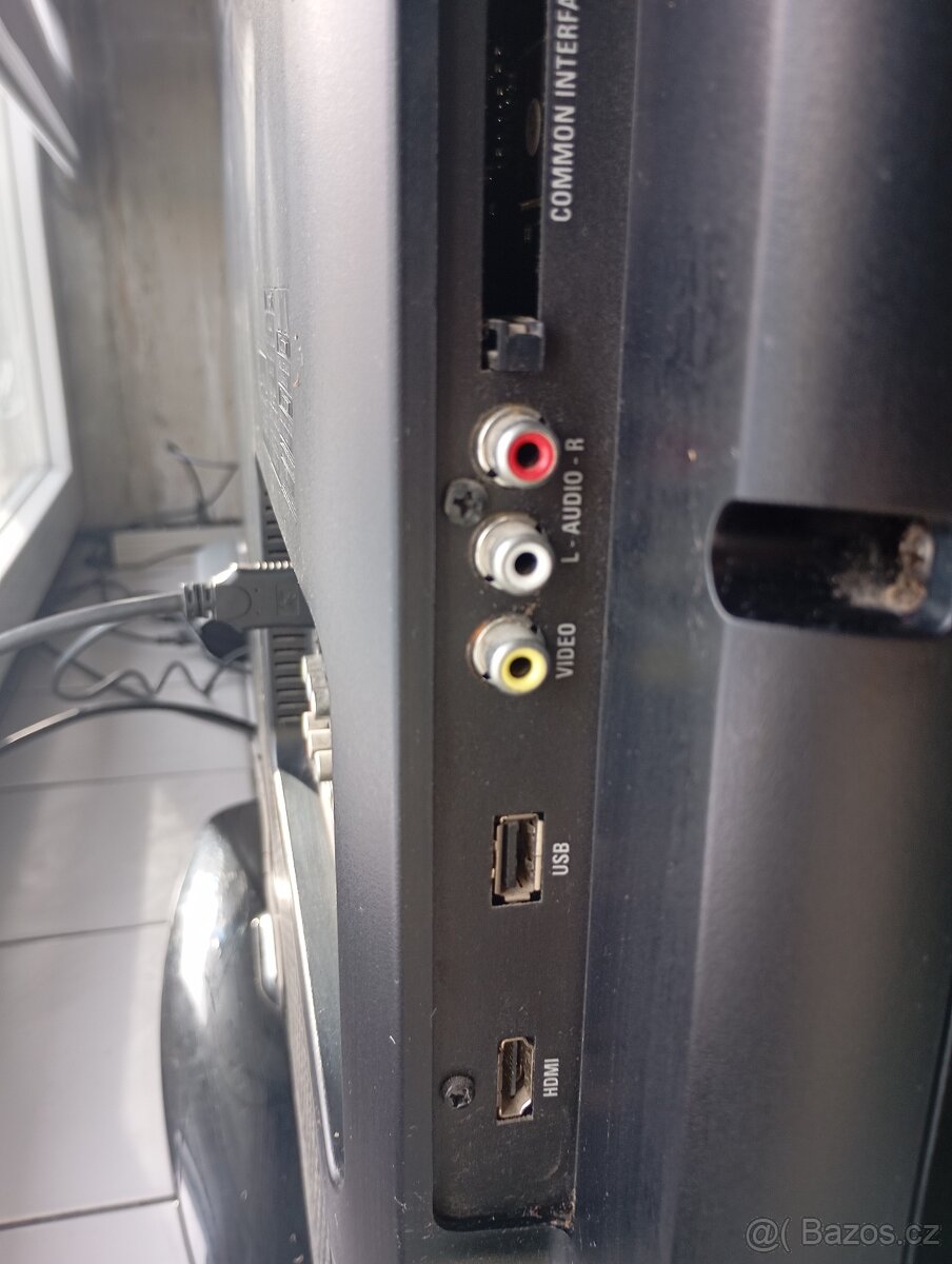 Tv Philips 32 palců - 3