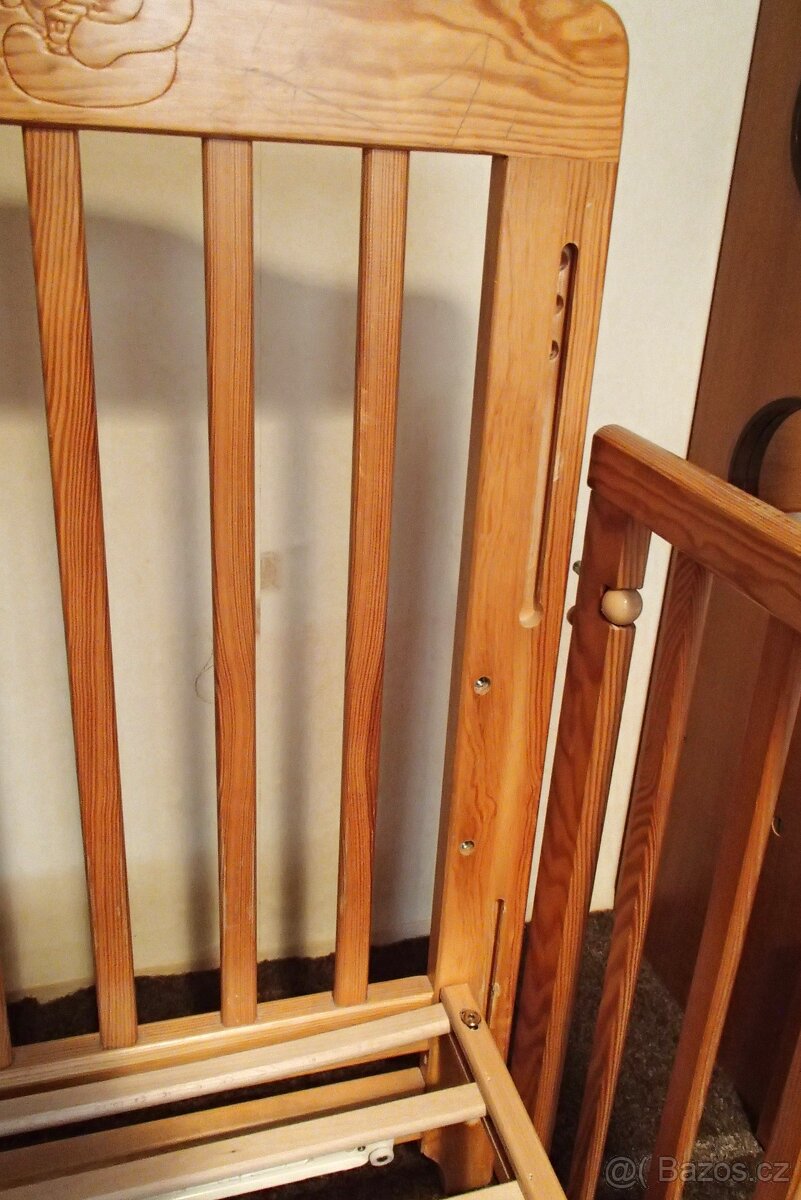Dětská dřevěná postýlka - 3