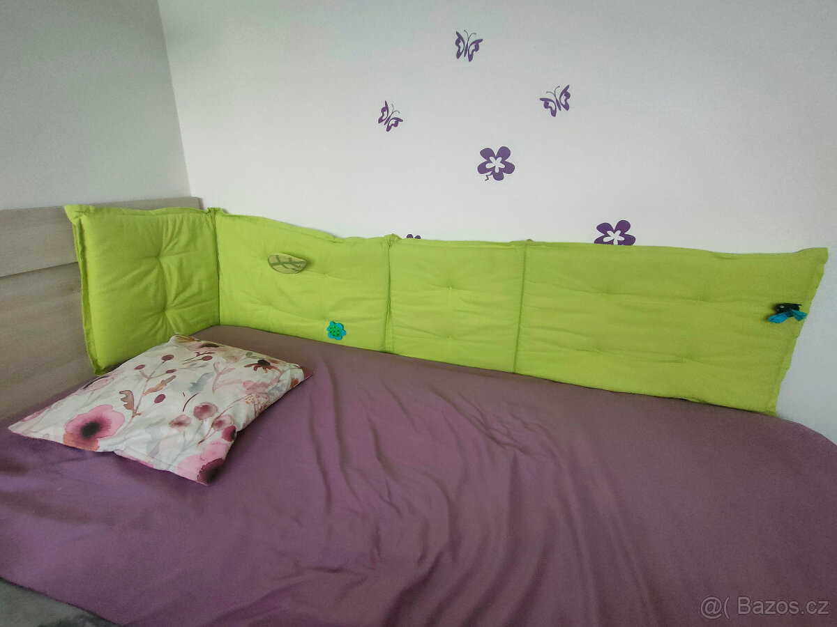 mantinel k posteli - 3