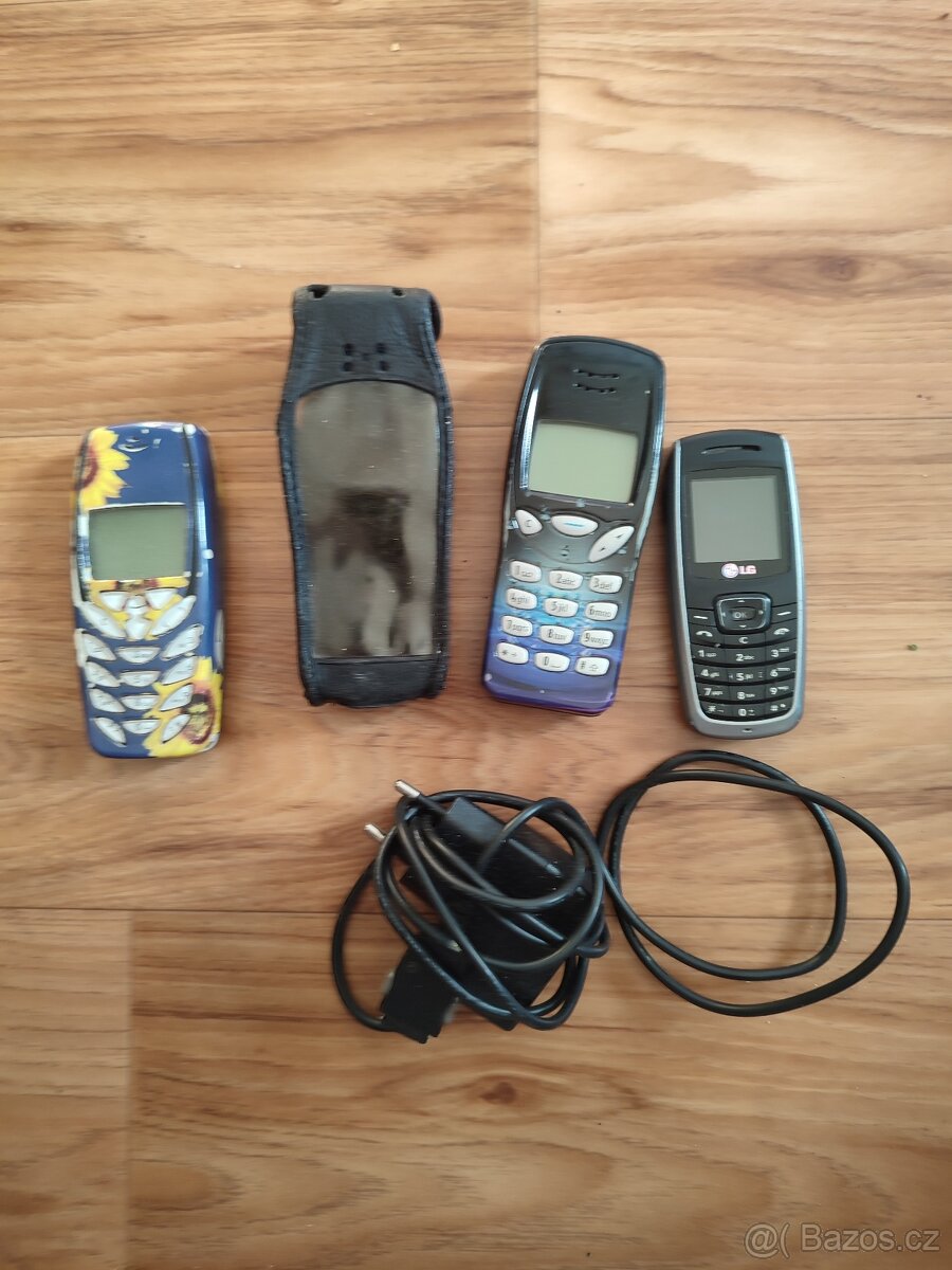 Stary mobil - 3