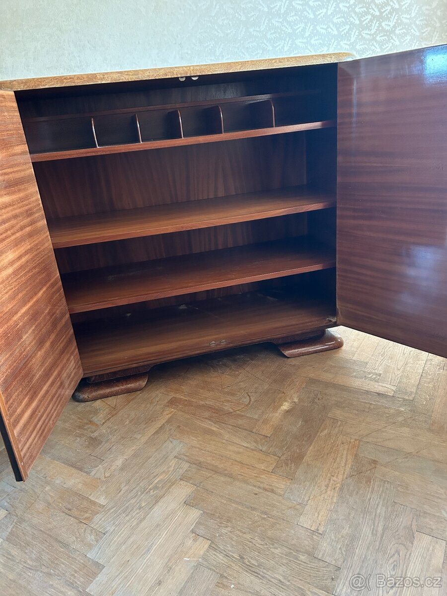 Starožitný prádelník - 3