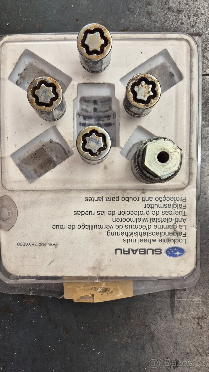 Subaru - pojistné bezpečnostní matice McGard M10 - 3