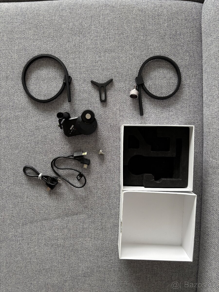 Weebill S + TransMount zoom/focus + SmallRig grip - 3