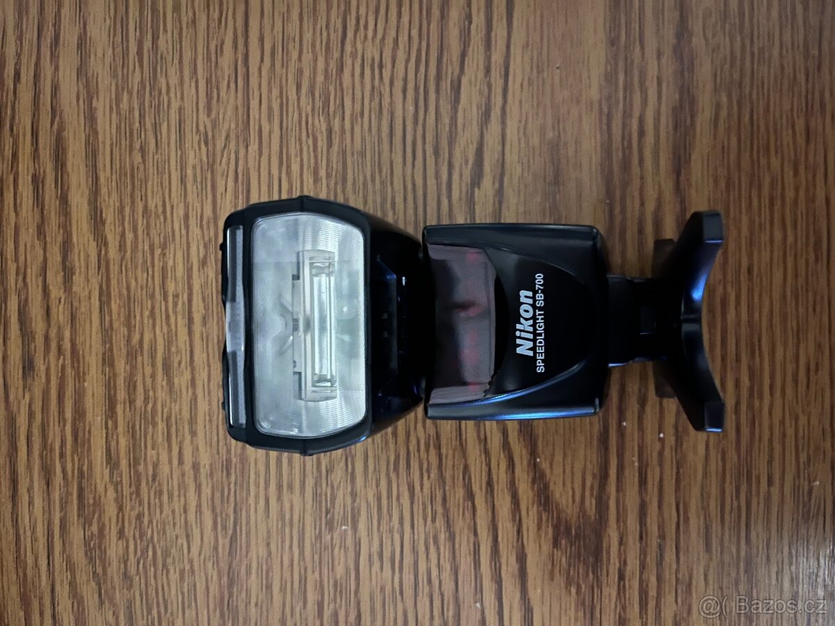 Prodám Nikon SB-700 – výkonný a spolehlivý externí blesk - 3