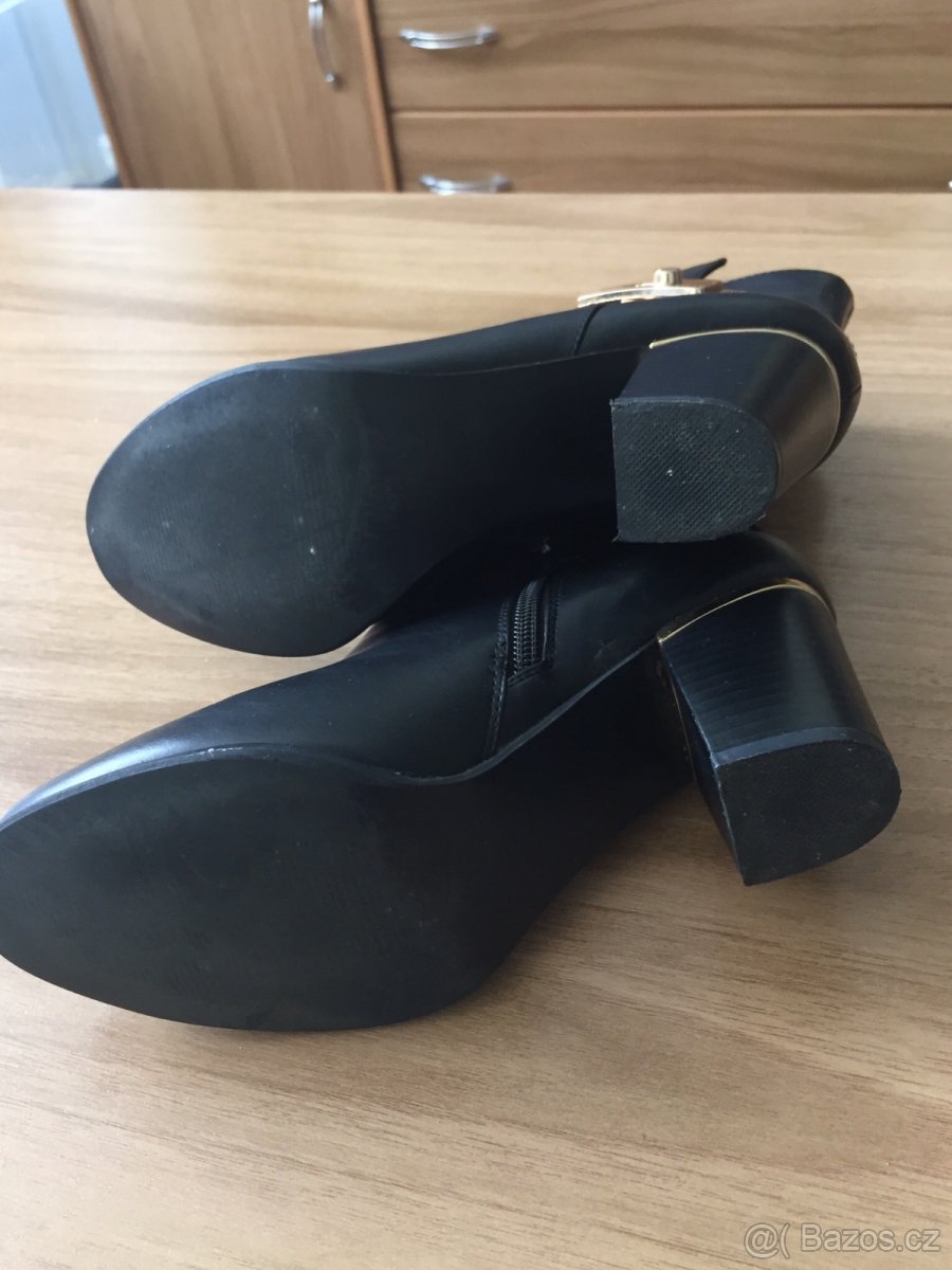 kotníčkové kozačky černé, vel.37 - 3