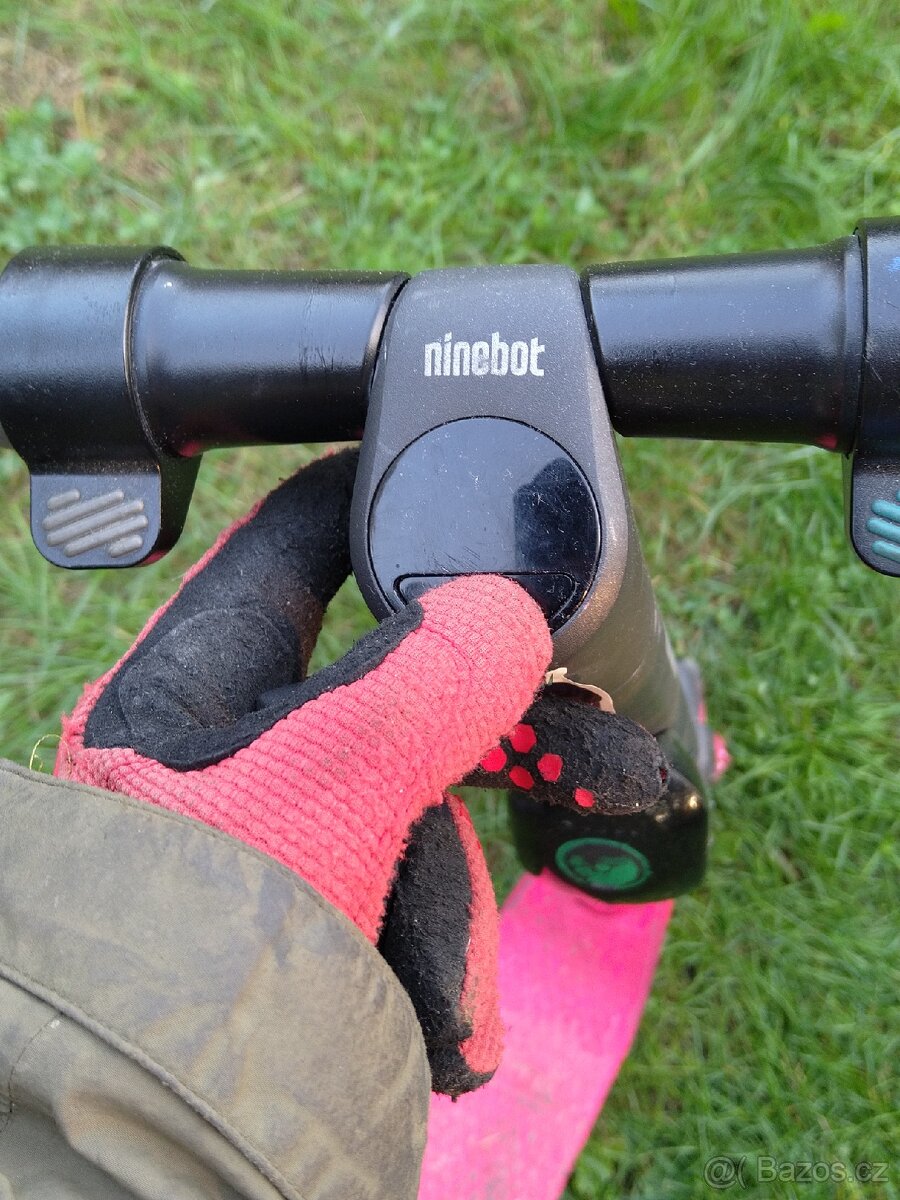 Koloběžka segwai ninebot - 3