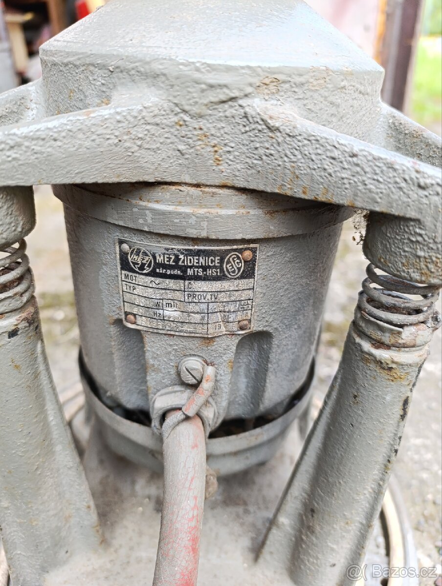 Elektromotor s brzdou. - 3