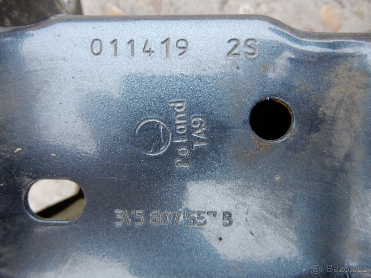 Výstuha zadního nárazníku Superb 3 kombi - 3