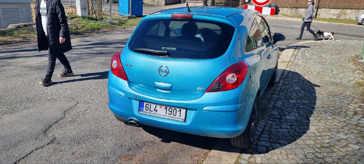 Opel Corsa 1,4i - 3