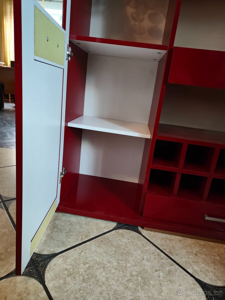 Barová skříň vitrína - 3