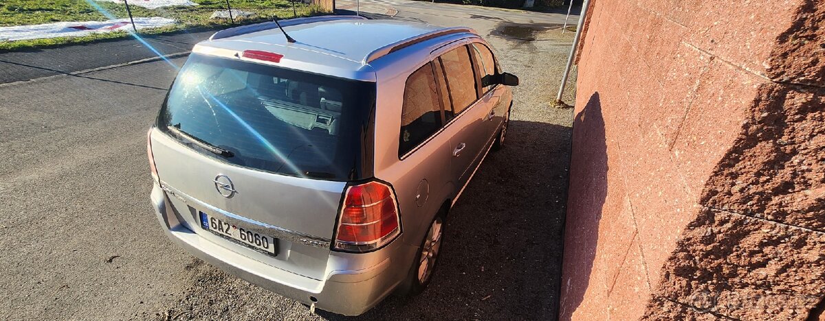 Opel zafira - 3