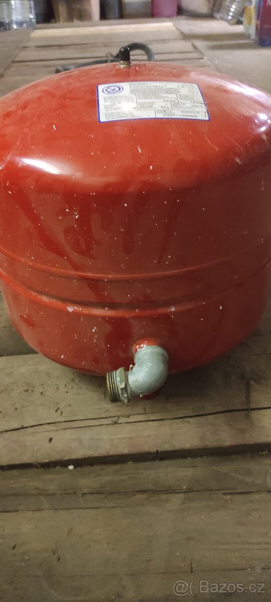 Expanzní nádoba 35L - 3