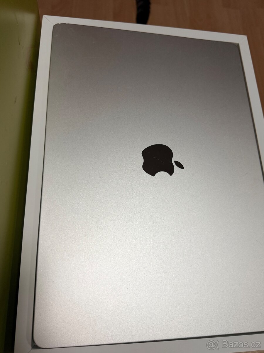 MacBook Air 15" M2 (2023) | 8GB RAM | 512GB SSD | Starlight - 3