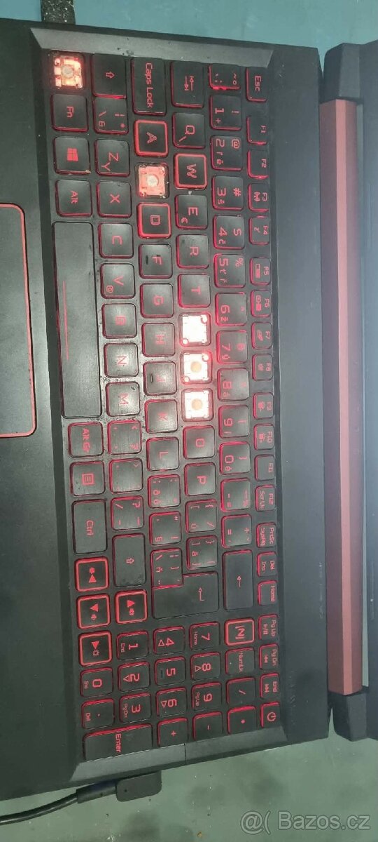 Acer Nitro 5 (AN515) - 3