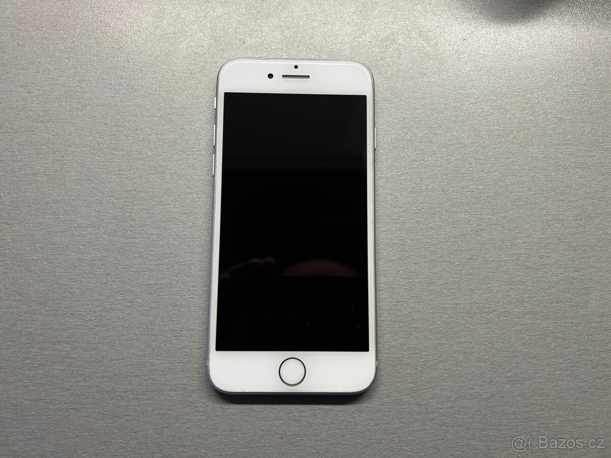 Apple iPhone 8 64GB bílý - 3