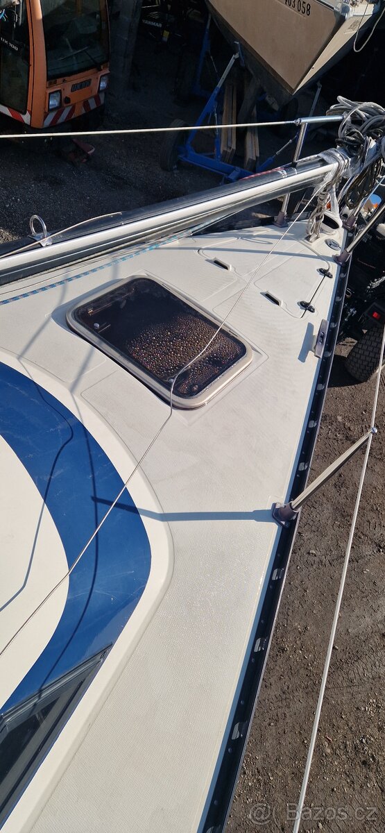 kajutová plachetnice Friendship 22 (ploutvokýl) - 3