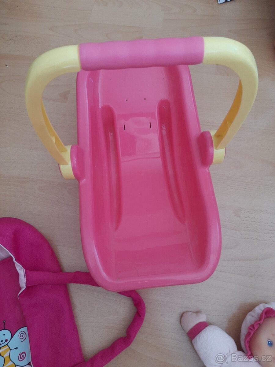 Panenka s autosedačkou a nosítko - 3