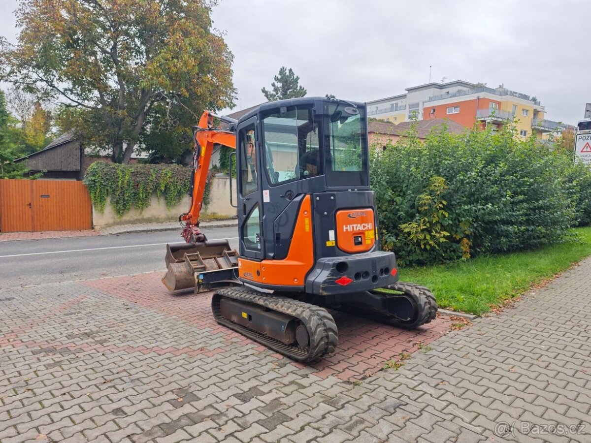 Pásový Minibagr Hitachi ZX38U-5A - 3