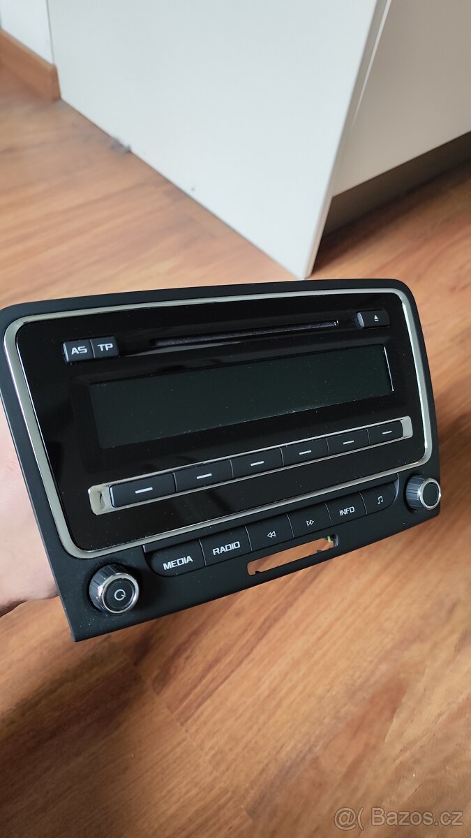 Autorádio orig.Škoda Swing Superb 2 - 3