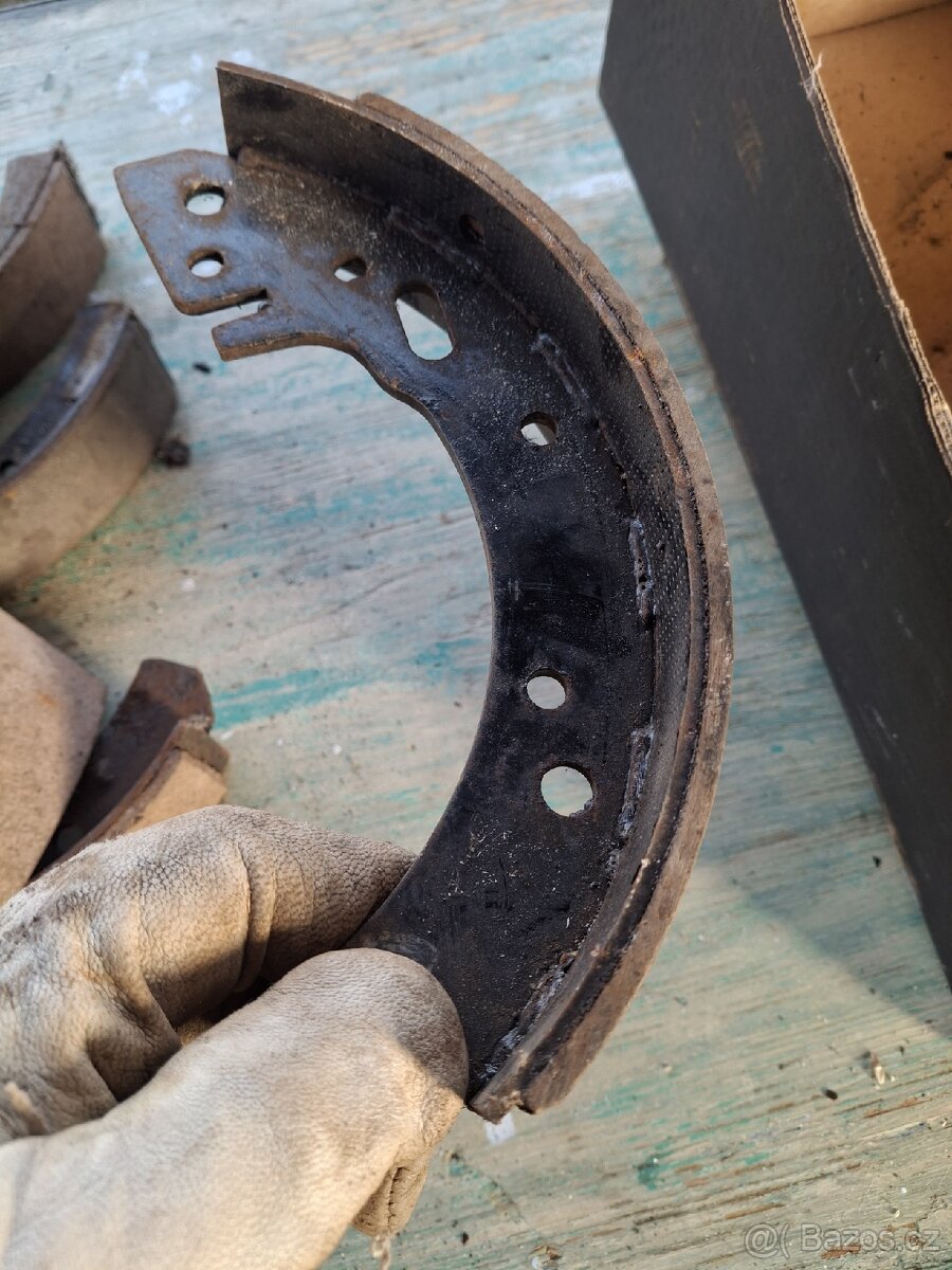 Š 1203 brzdové pakny - 3