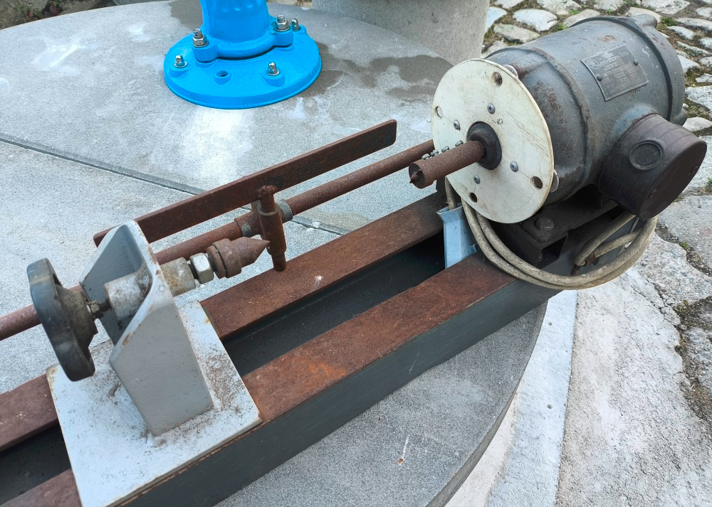 Soustruh vlastní výroby - 3