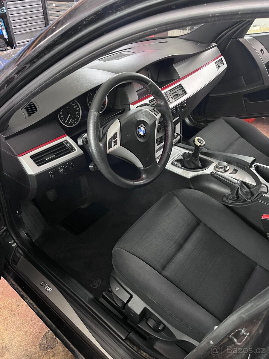 Prodám BMW E-61 2,5 D r.v. 2006 - 3