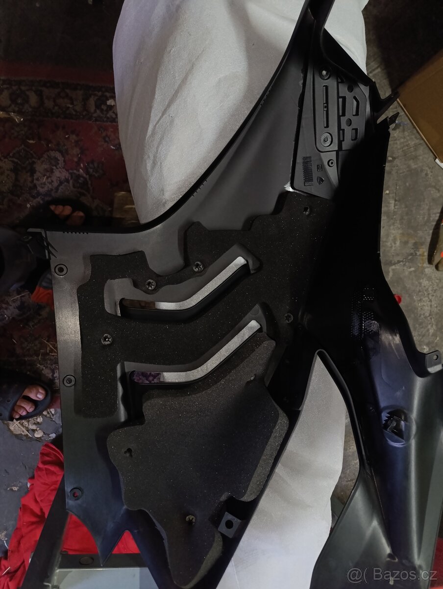 Panigale v4 SP pravá kapota - 3
