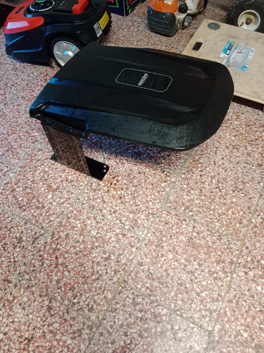 Robotická sekačka HECHT - 3