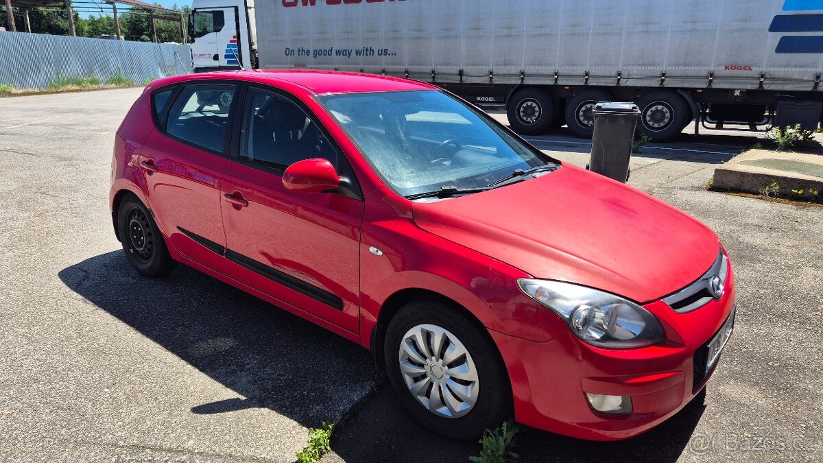 Prodám Hyundai i30 - 3