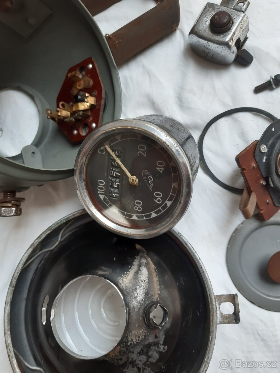Manet 90 přední světlo - 3