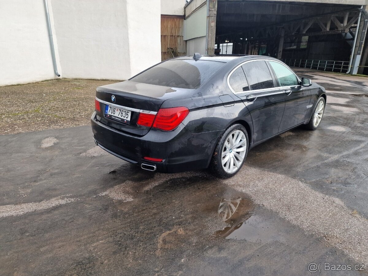 BMW 7 F01 730d 180kw - 3