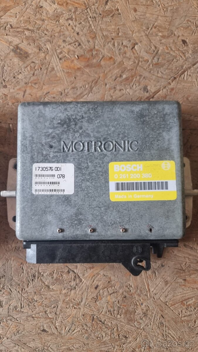 Motor BMW 325i e30 - 3