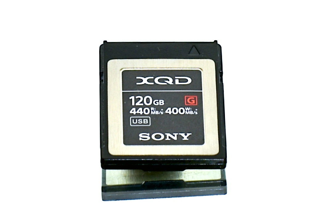 XQD 120GB Sony + čtečka USB - 3