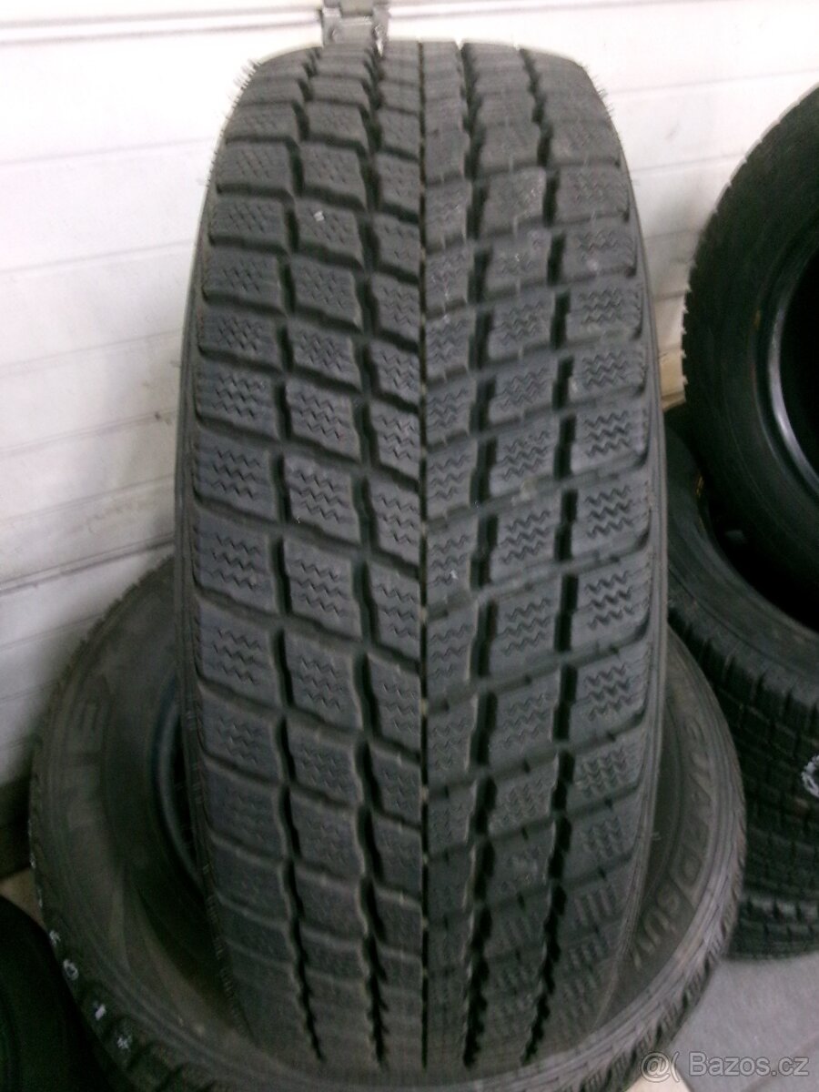 225/60 R17 NEXEN (8mm) č.15327/b6 - 3