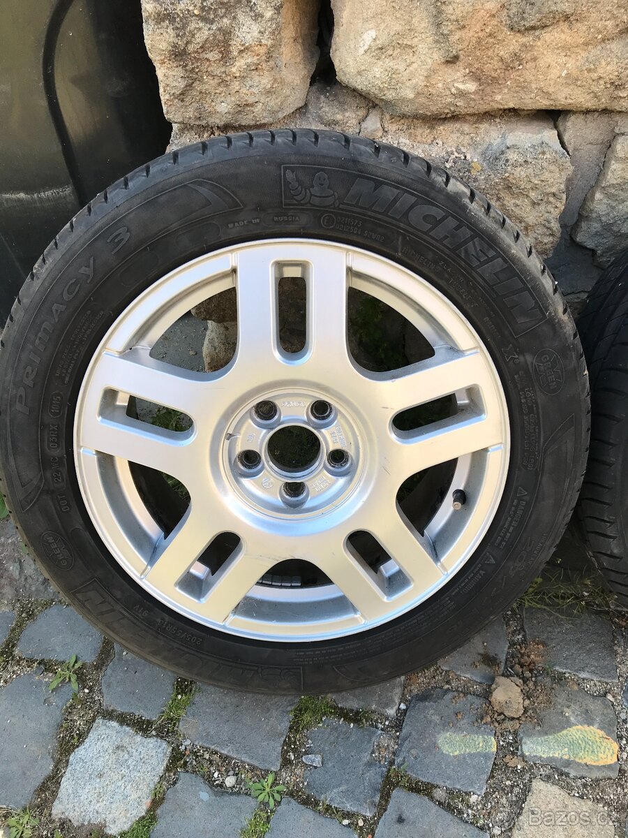 Litá kola 16´ používaná na Golf 4 IV, označení VW 6.50Jx16H2 - 3