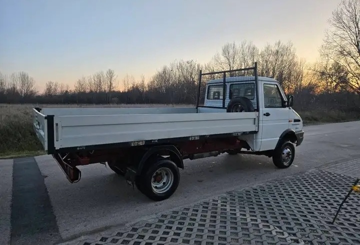 Iveco daily 2.8 TD tři stranný sklápěč 4x4 - 3