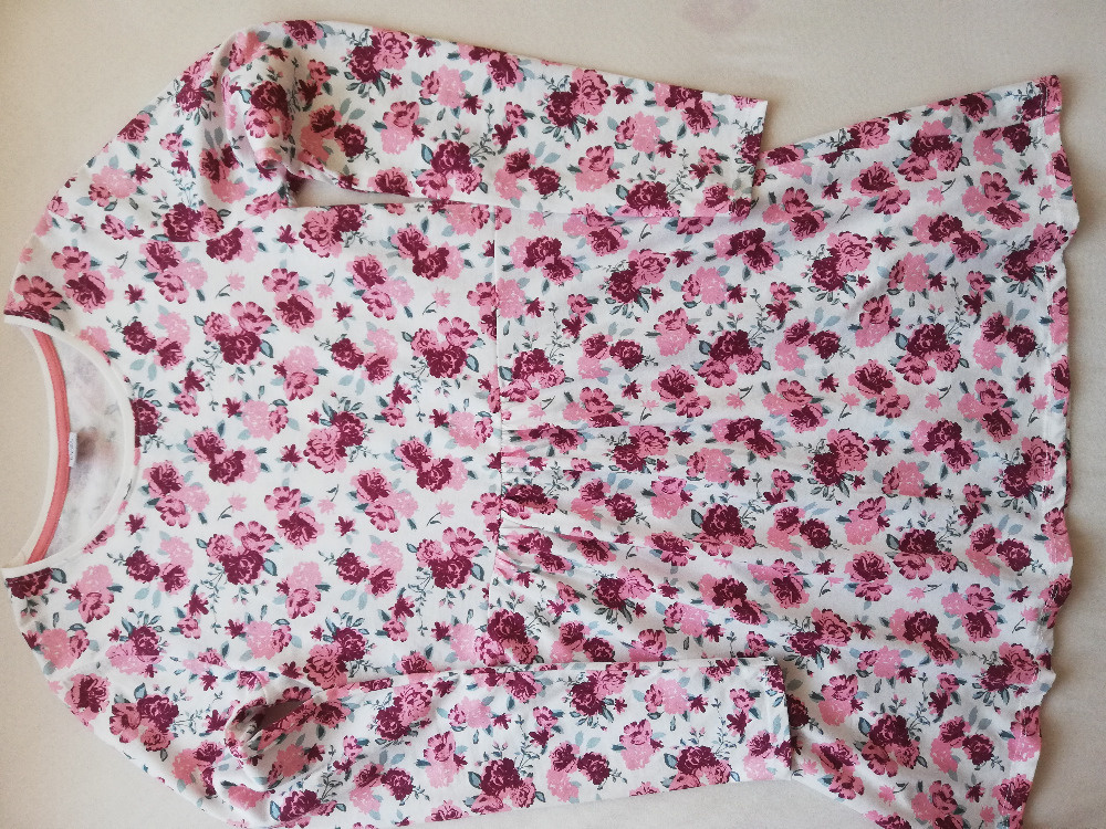 Prodám dívčí šaty nové i nošené. - 3