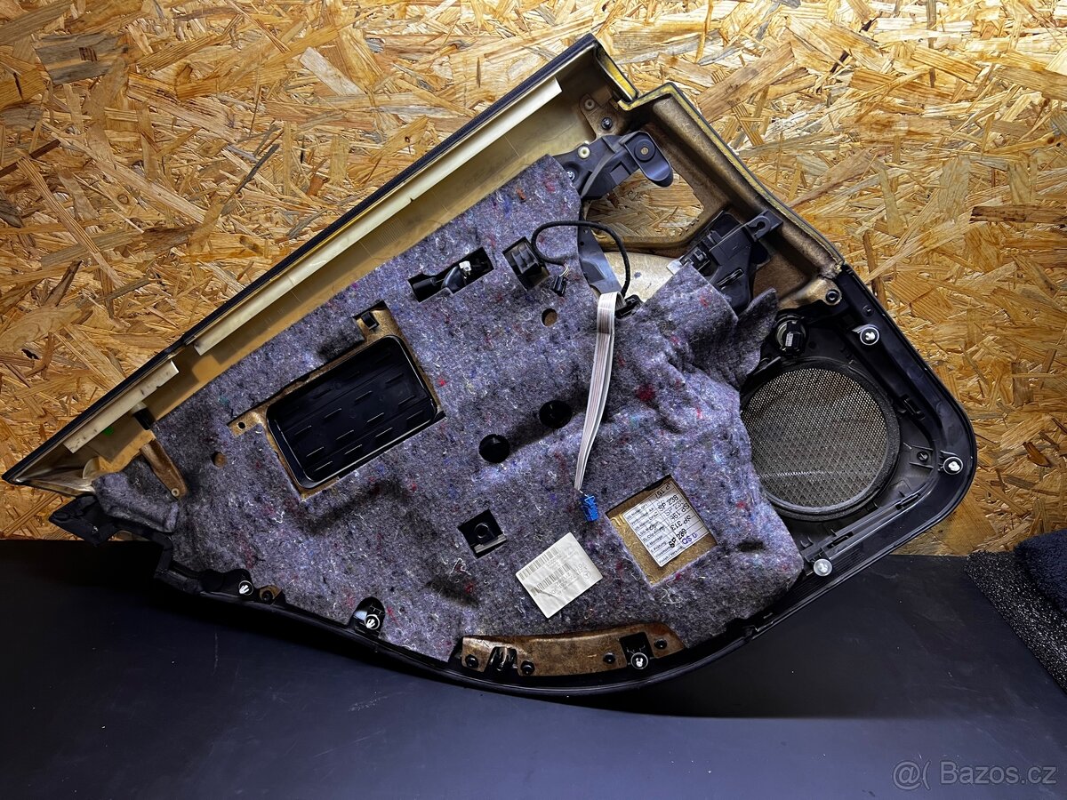 Mercedes W211 tapec - 3