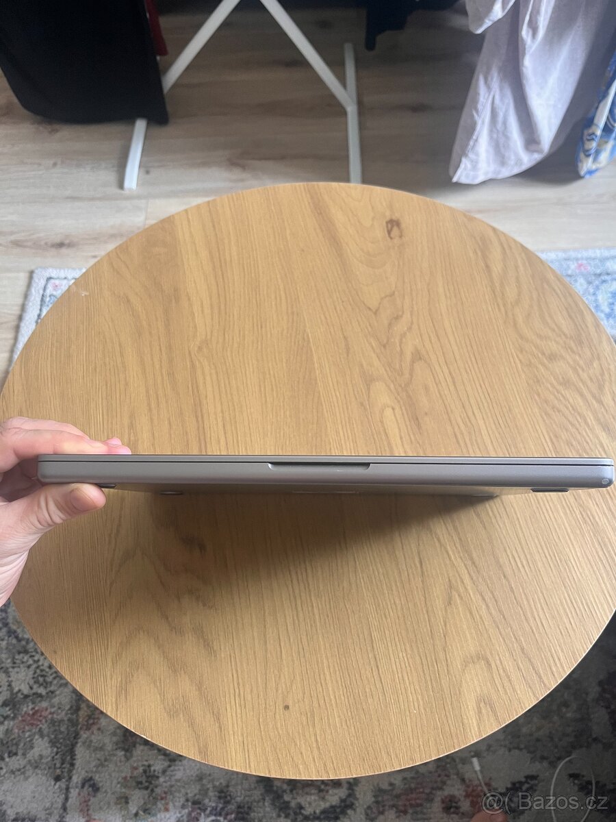 MacBook Pro M2 2023; 32 GB RAM - 3