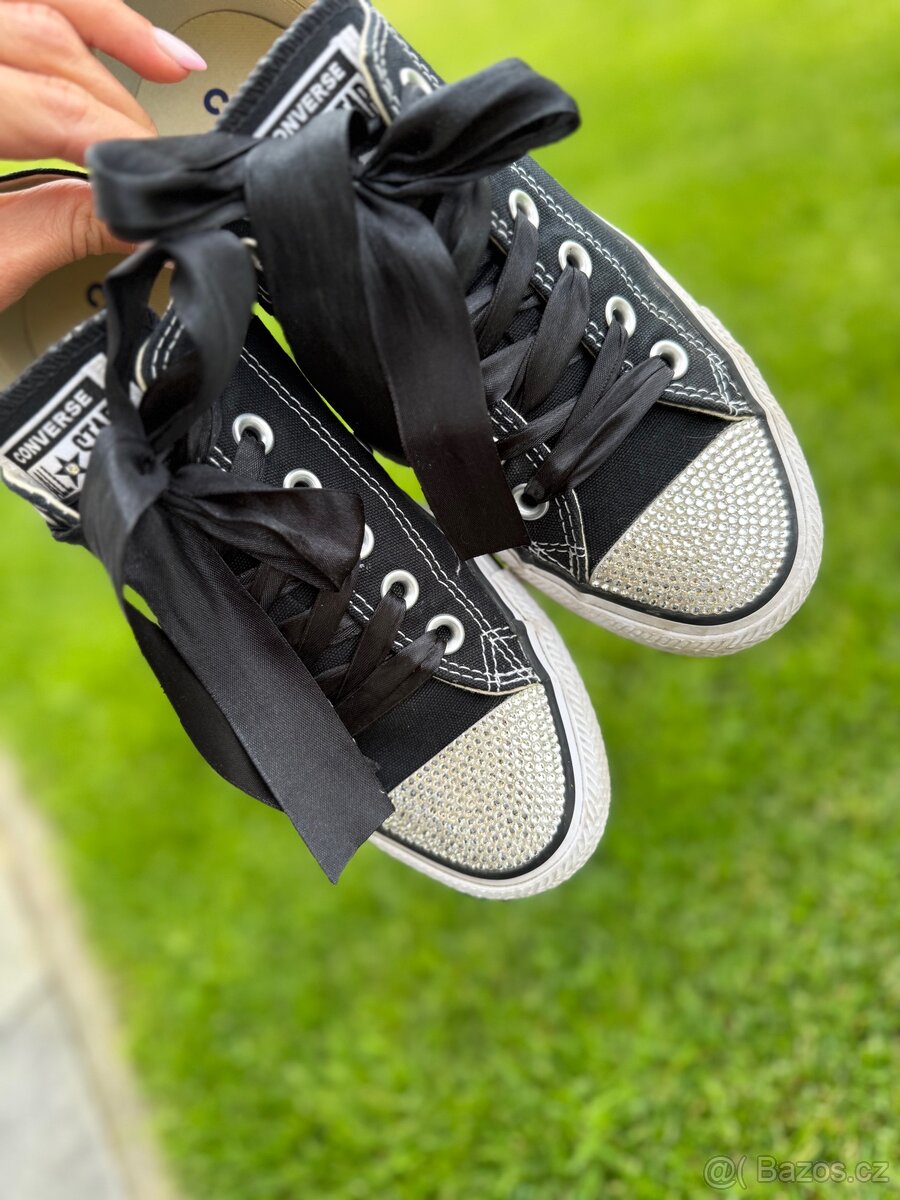 Luxusní, černé tenisky Converse s kamínky Swarovski - 3