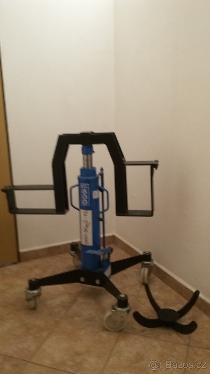 Vrtačka ATLAS COPCO B4-32 a el.magn. STOJAN DDH 32 RP - 3