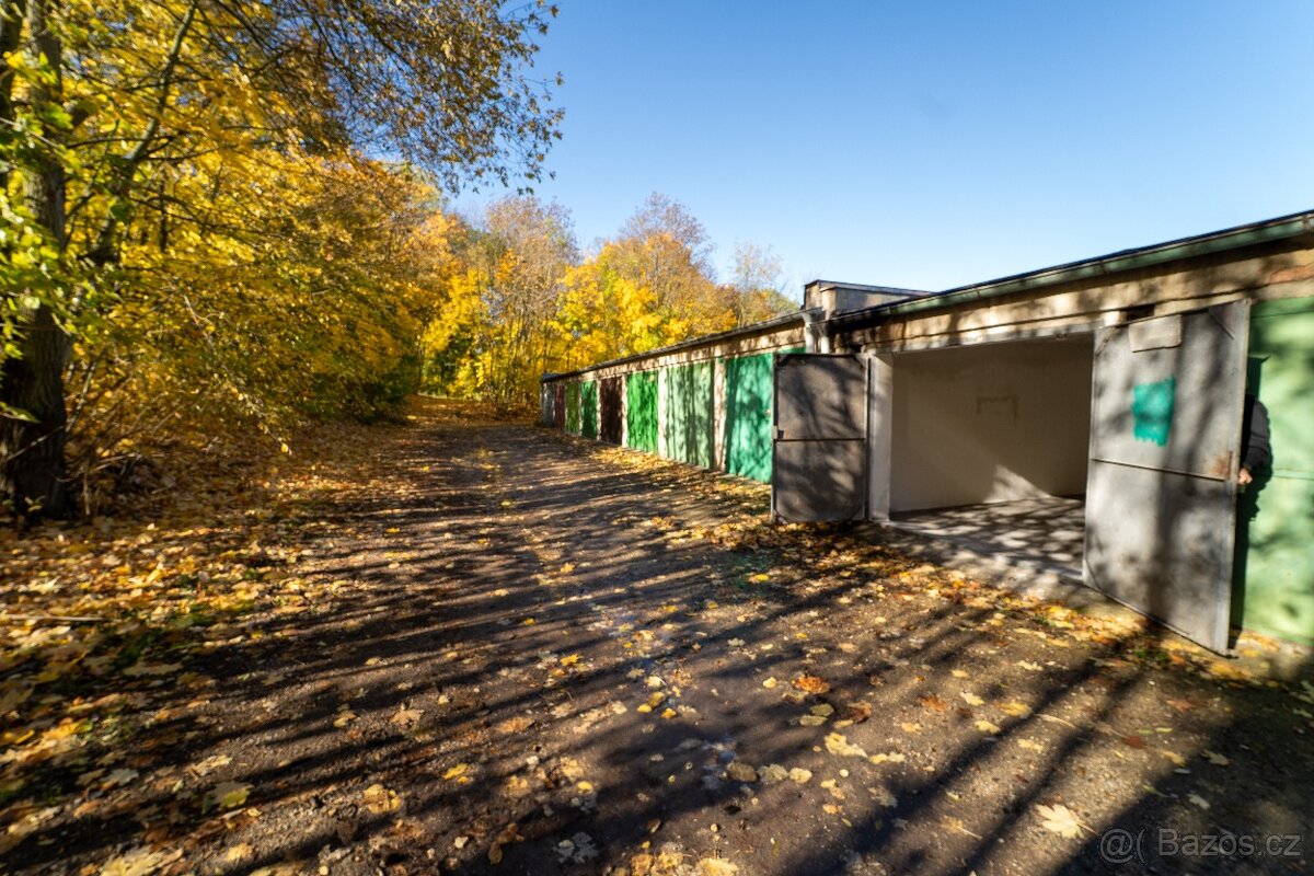 Prodej garáže 18 m2, Ouvalova Slaný - 3