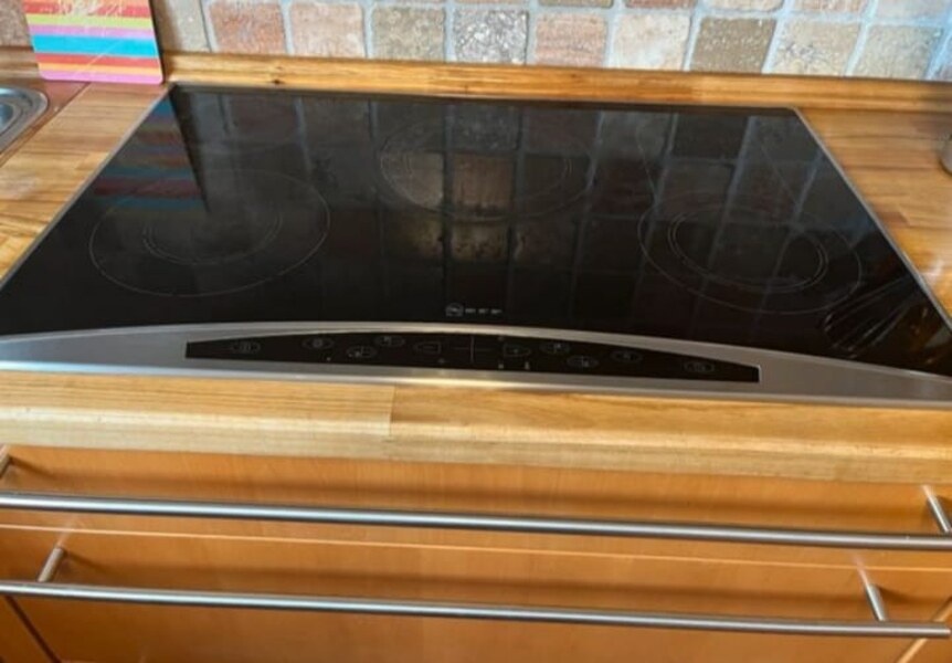 Moderní kuchyně z masivu se spotřebiči,5783 - 3