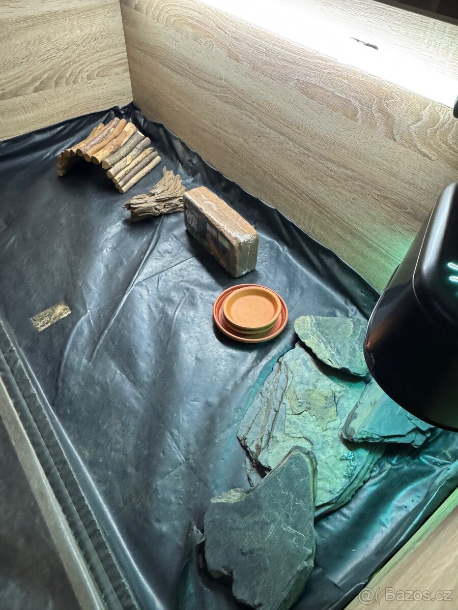 Želví stůl/terárium - 3