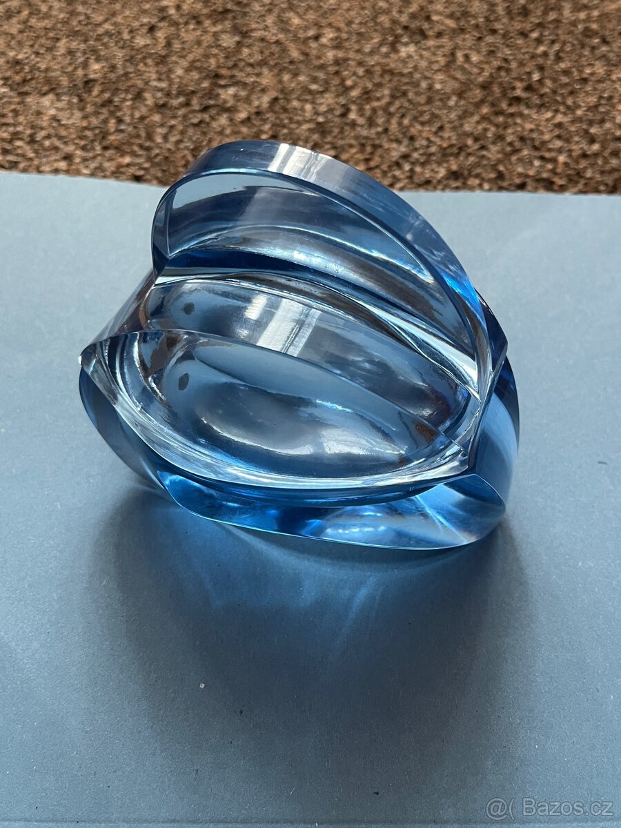 Stará skleněná dóza a flakón - 3