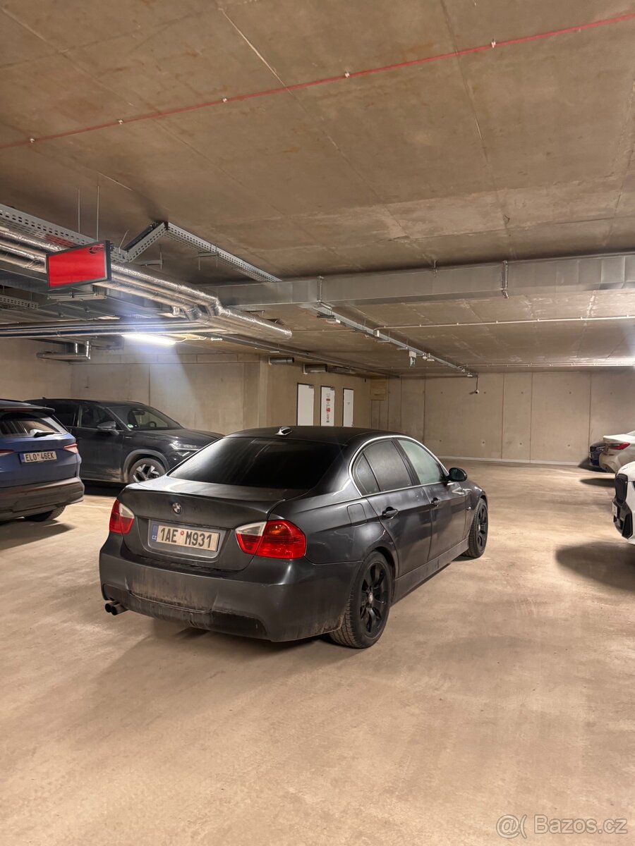 Bmw e90 330i M look - 3