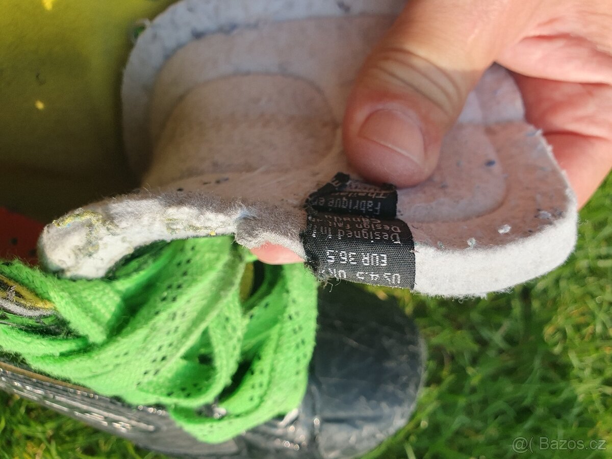 Brusle a hokejová výstroj - 3